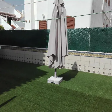 Mi Casita En Con Piscina Comunitaria Y Barbacoa Privada Сasa de vacaciones Torrevieja