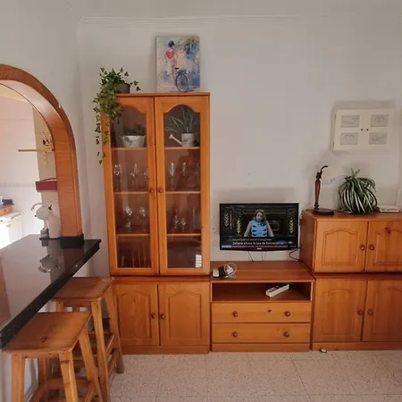 Mi Casita En Con Piscina Comunitaria Y Barbacoa Privada Сasa de vacaciones Torrevieja