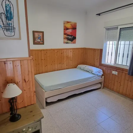Mi Casita En Con Piscina Comunitaria Y Barbacoa Privada Torrevieja